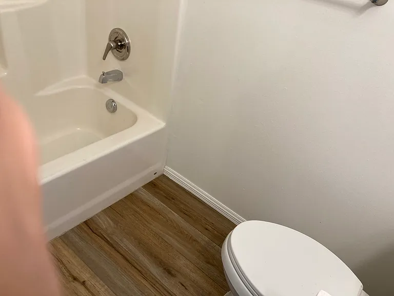 910 English Ave — Photo 29