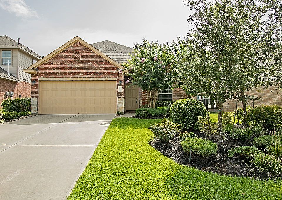 1st image of 203 Black Swan Pl