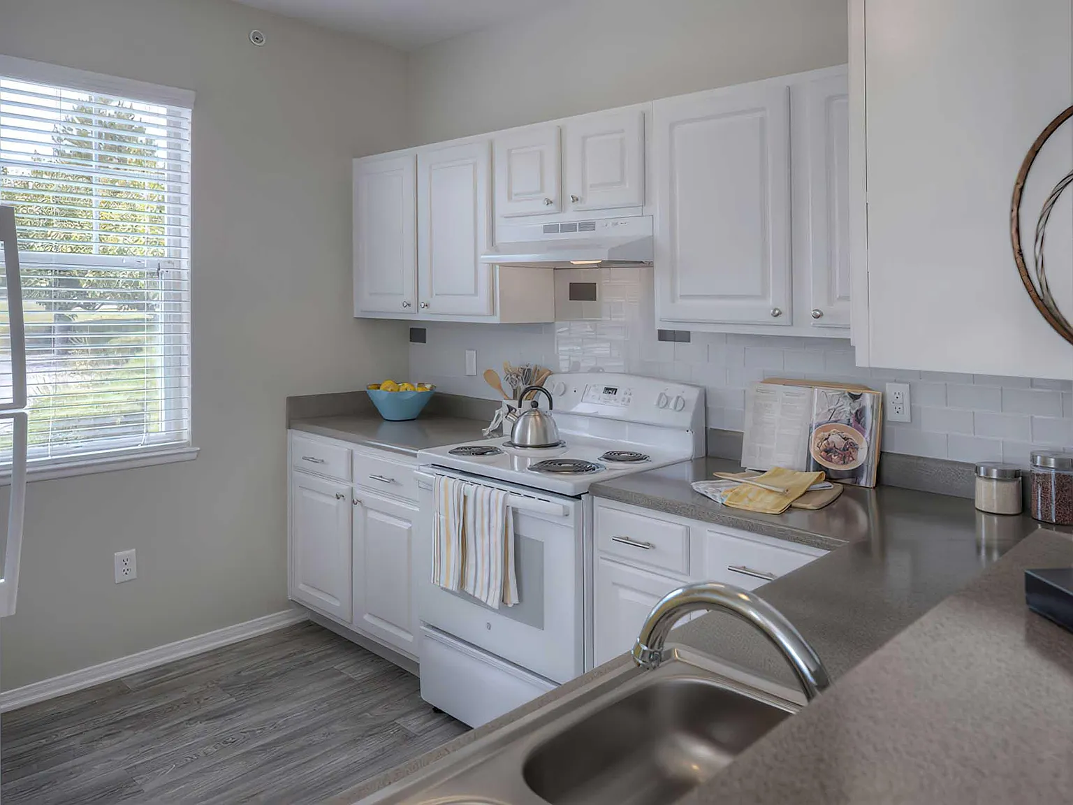 Manzanita Gate Apartments — Photo 4