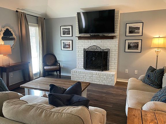 4th image of 213 Stonecliff Dr
