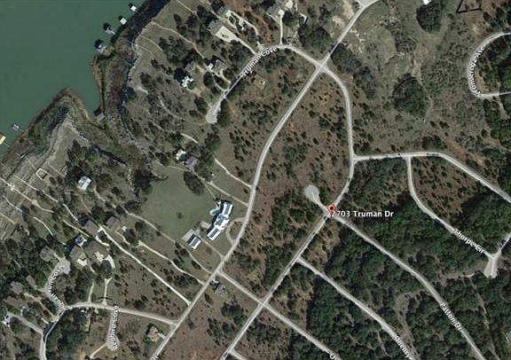 2nd image of 2703 Truman Dr