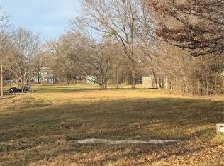 1013 Redoak Dr, West Tawakoni, TX 75474