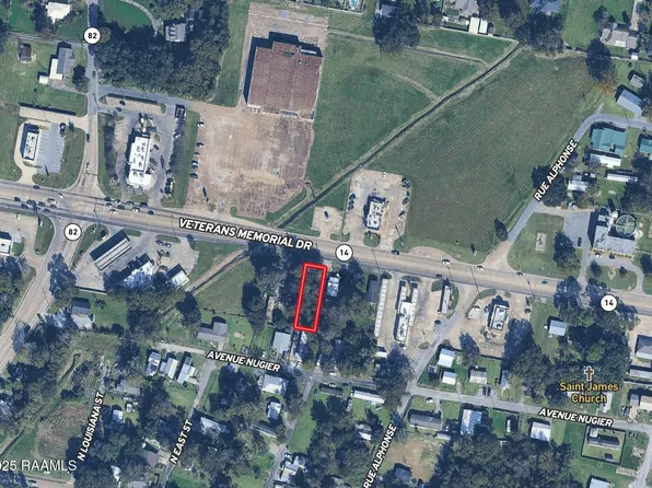 434 Veterans Memorial Dr, Abbeville, LA 70510