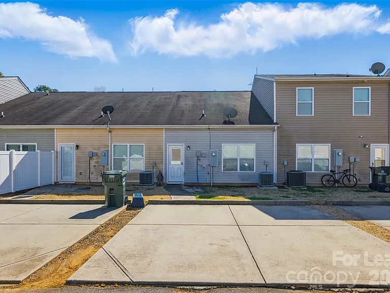 4226 Lotts Pl — Photo 24