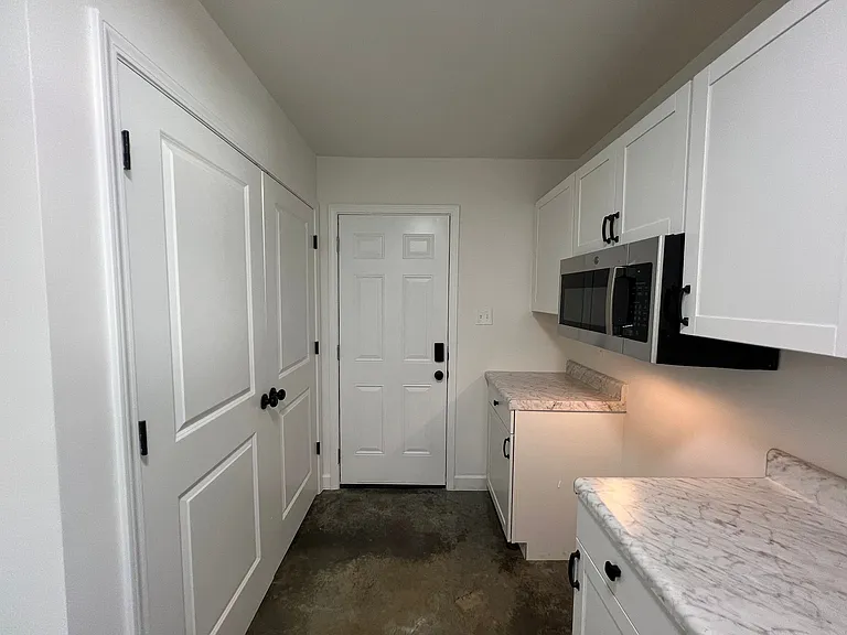 573 Jenson Rd — Photo 10