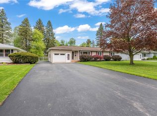 33 Loderdale Rd, Rochester, NY 14624