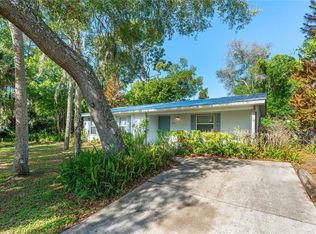 240 Newcomb St, New Smyrna Beach, FL 32168