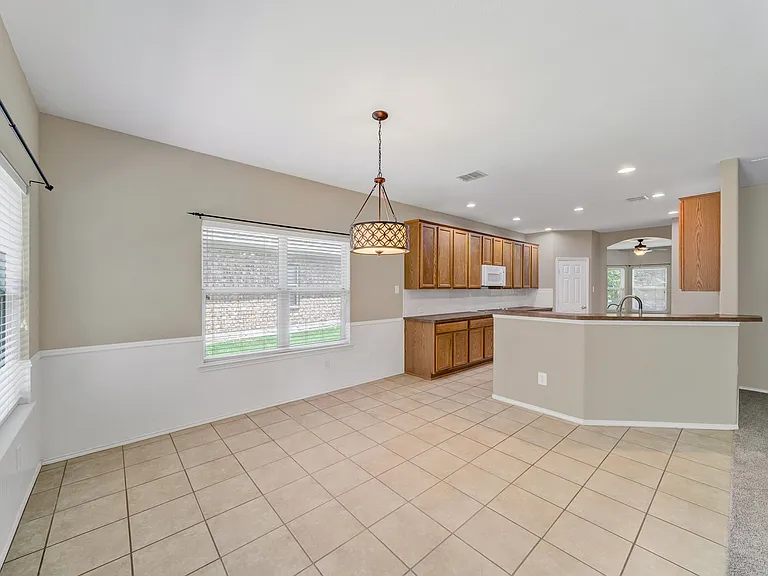 8162 Robertson Dr — Photo 13