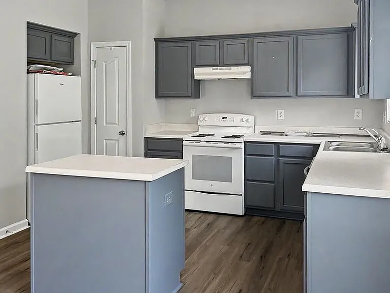 2717 Forest Grove Ct — Photo 14