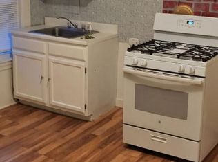 63 Spruce St APT 8, Clinton, MA 01510