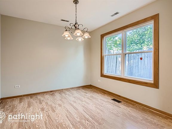 3rd image of 20624 S Driftwood Dr