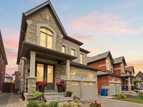 68 Duggan St, Aurora, ON L4G 0Y8