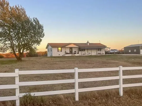 11060 Ns 364 Rd, Okemah, OK 74859