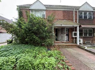 7334 199th St, Fresh Meadows, NY 11366