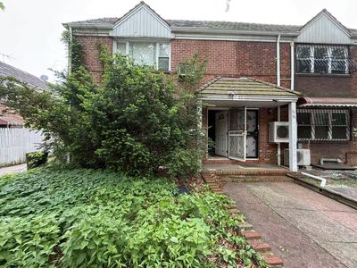 7334 199th Street, Fresh Meadows, NY, 11366