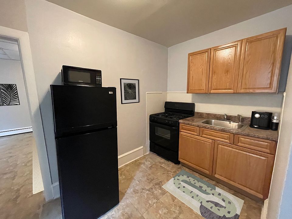1st image of 1313 W Allegheny Ave #1R