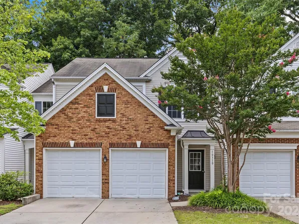 10310 Blakeney Preserve Dr, Charlotte, NC 28277