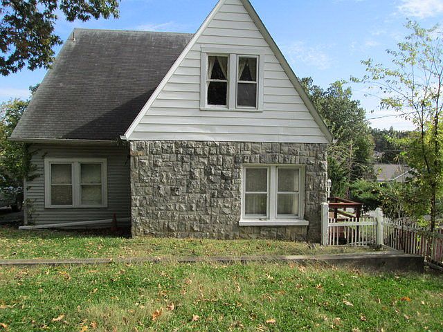 1st image of 400 W 4th Ave