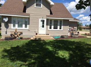 101 W 3rd Ave, Westby, MT 59275
