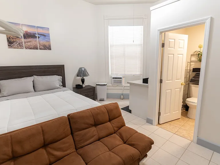 444 G St #28 — Photo 2