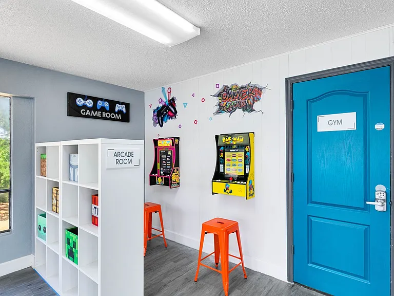 Oasis - 3165 South St. — Photo 59