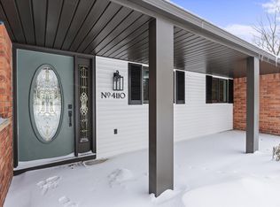 4110 Orchard Hill Dr, Bloomfield Hills, MI 48304