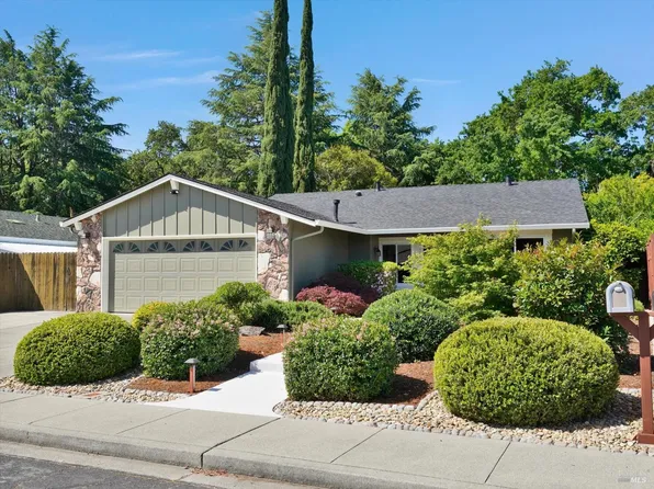 266 Edwin Drive, Vacaville, CA 95687