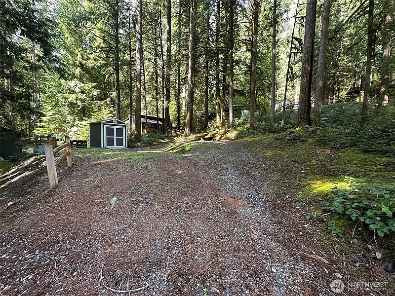 2nd image of 44707 Snee Oosh Trail