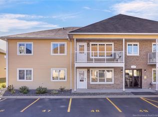 39 Sunny Brae Dr #214, Fredericton, NB E3A 5M2