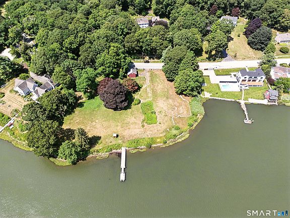 2nd image of 82 Cove Road