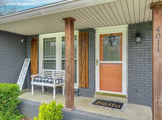 4011 Apple Rd, Clarksville, TN 37043