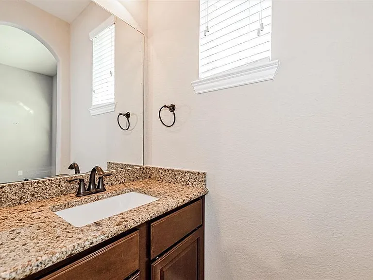 6838 Adrienne Arbor Dr — Photo 30