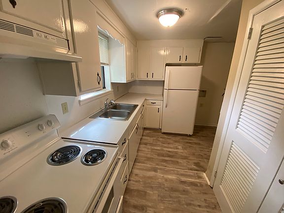 4th image of 195 Overland Rd #13