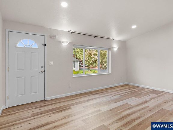 4th image of 5024 Briarwood Cir N #37
