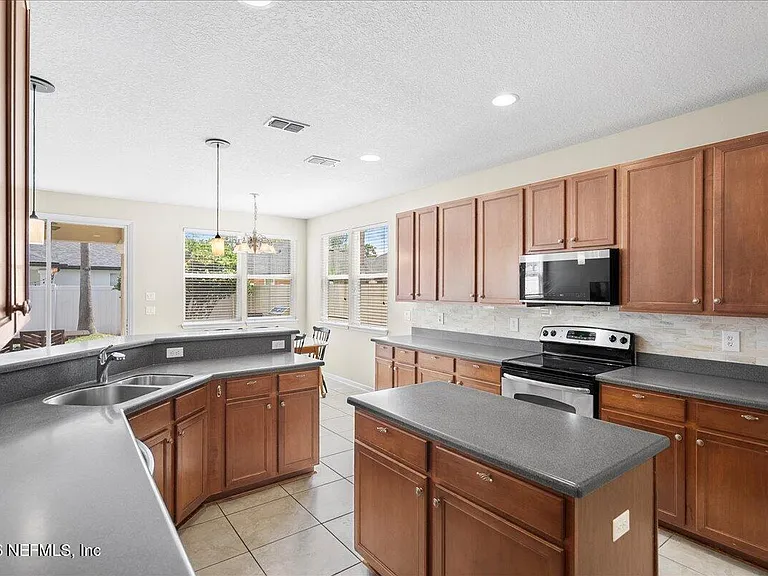 12174 Wynnfield Lakes Cir — Photo 10