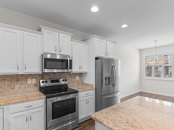 3rd image of 188 Machrie Loop #C