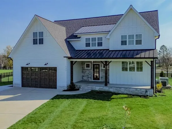 121 Canter Ct, Paducah, KY 42001