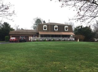 193 Coachman Dr N, Freehold, NJ 07728