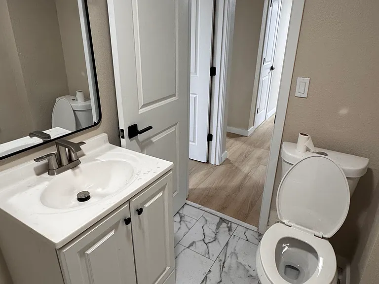 1202 Rhobina St — Photo 12