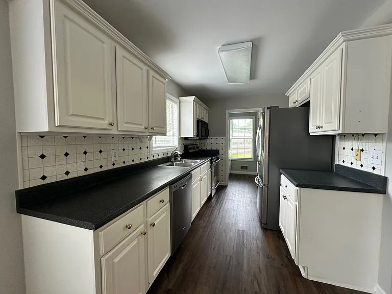 5885 Sarah Orr Ln — Photo 8
