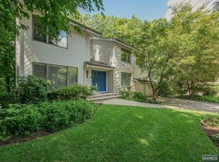 5 Mission Way, Tenafly, NJ 07670