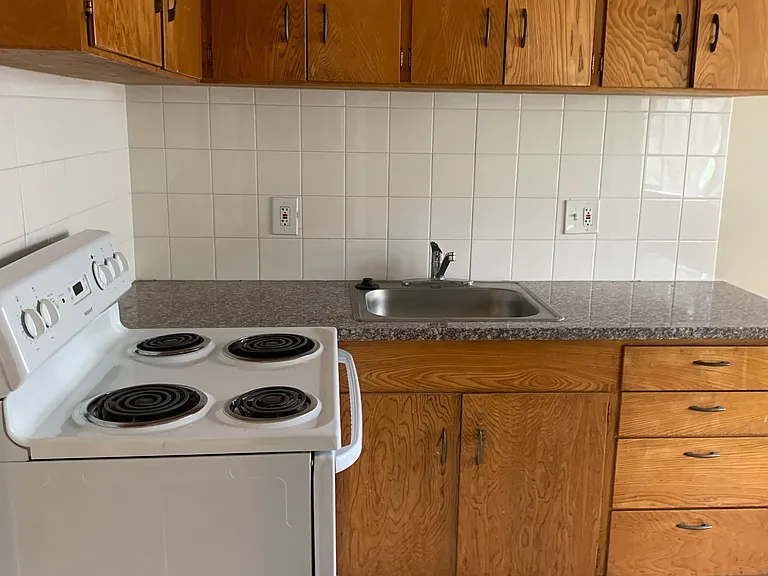 2721 I St — Photo 7