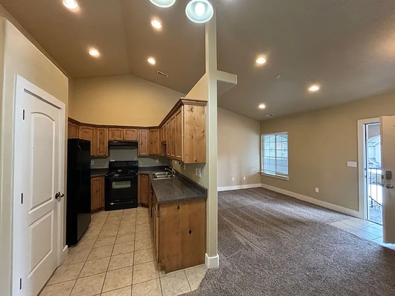 233 Crescent View Ln N #1165-220 — Photo 17