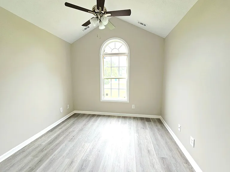 7796 Buttonwood Ave — Photo 9