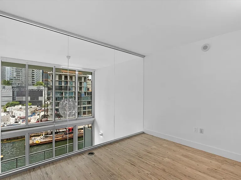 92 SW 3rd St #704 — Photo 33