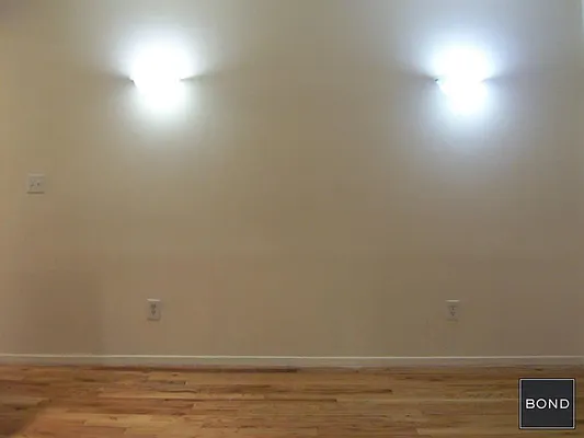 Rented by Bond New York | media 19