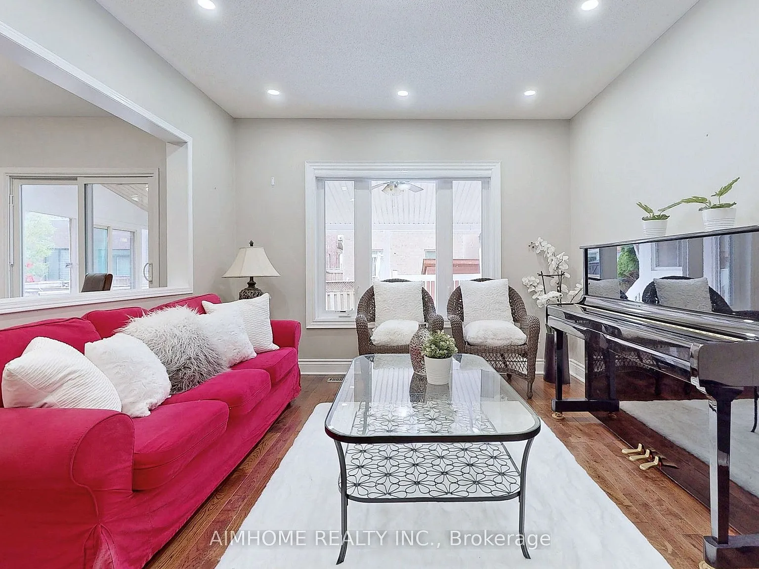 4 bed, $3,000 — Photo 2
