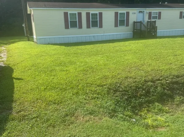 21061 Bayside Rd, Onancock, VA 23417