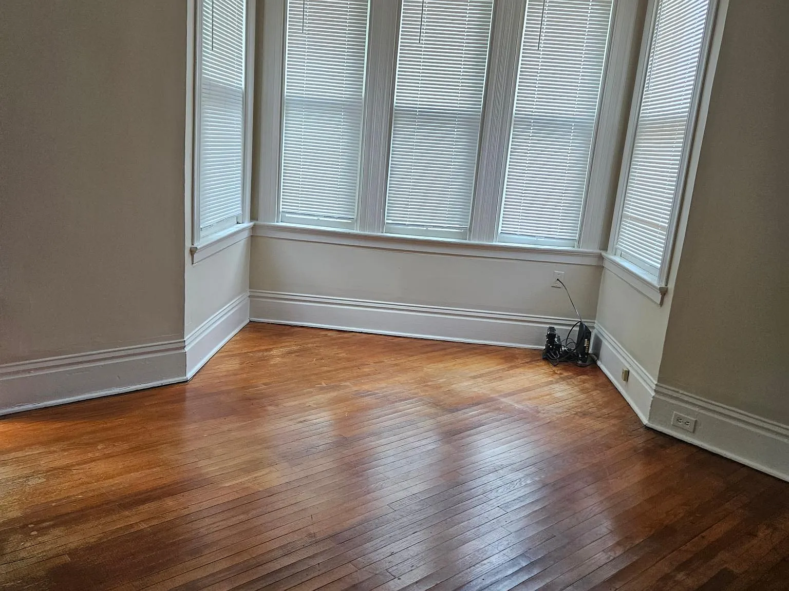 603 Tingley Ave — Photo 4