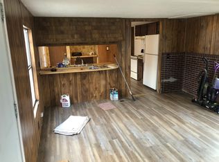 10 Sams Dr, Troy, MO 63379